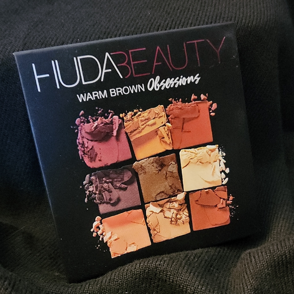 HUDA BEAUTY Warm Brown Obsessions Eyeshadow Palette